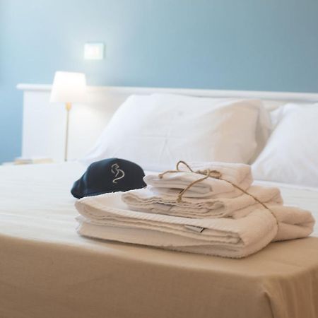 Hotel Gatto Bianco Casalabate Lecce Esterno foto