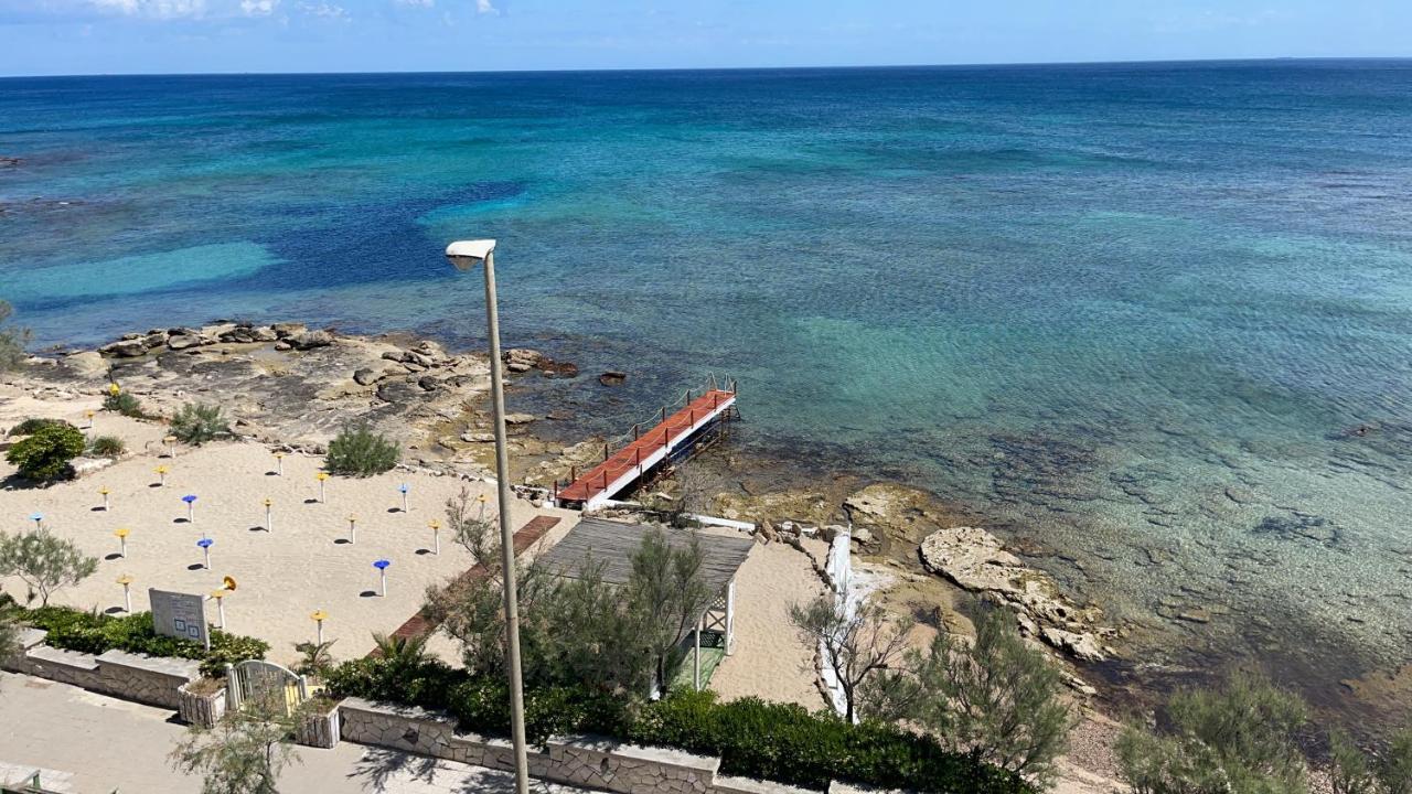 Hotel Gatto Bianco Casalabate Lecce Esterno foto