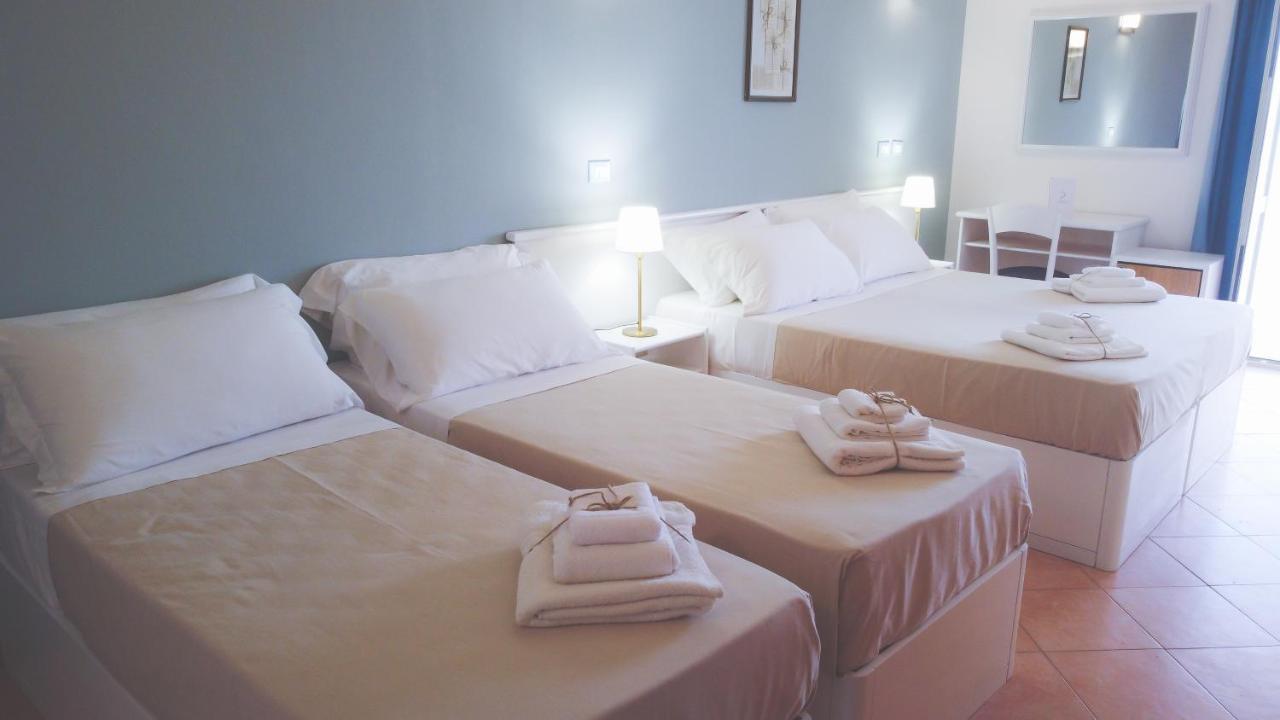 Hotel Gatto Bianco Casalabate Lecce Esterno foto