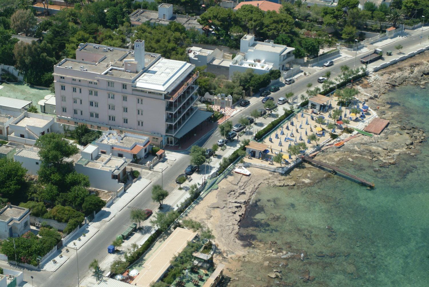 Hotel Gatto Bianco Casalabate Lecce Esterno foto